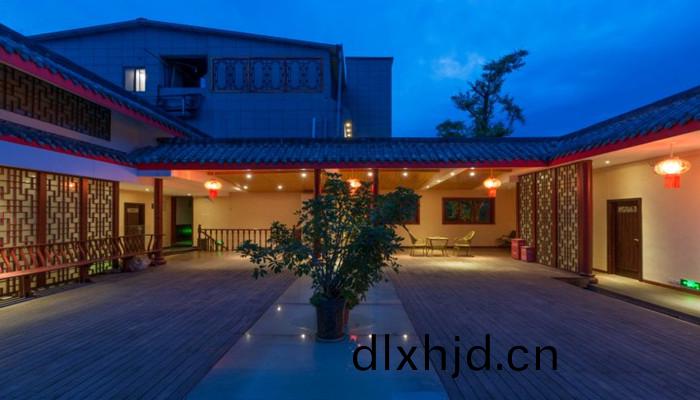 都(dou)江(jiang)堰(yan)市鵬(peng)輝酒(jiu)店(dian)2_700