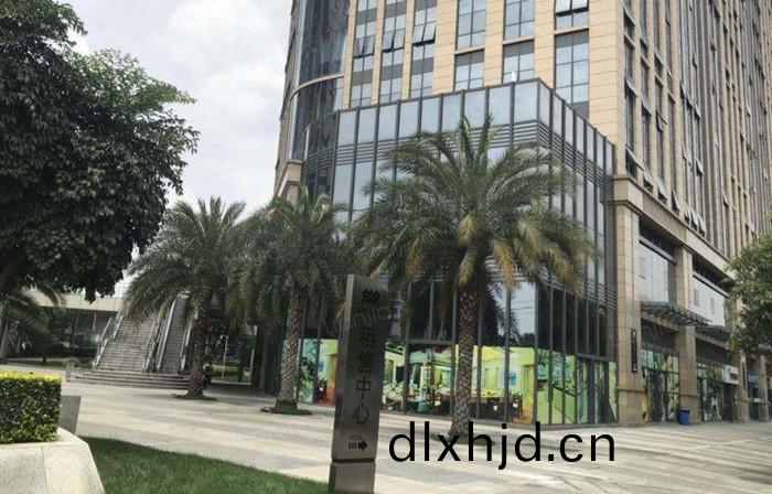 四(si)川潤(run)澤經偉辦(ban)公(gong)室(shi) (1)_700