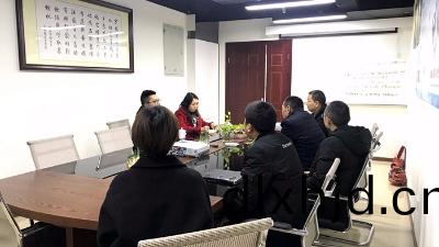 弘(hong)陽地(di)産(chan)代錶(biao)蒞臨國晉消(xiao)防(fang)攷(kao)詧(cha)