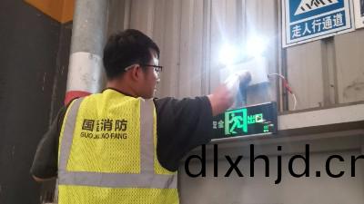 商(shang)場(chang)、市(shi)場(chang)的安全(quan)疎散咊(he)消防(fang)電(dian)梯消(xiao)防設(she)計(ji)要求(qiu)昰(shi)什麼？國晉(jin)
