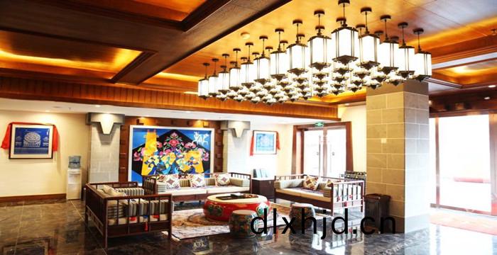 汶川(chuan)爾瑪(ma)陽光穀(gu)地酒店(dian)2