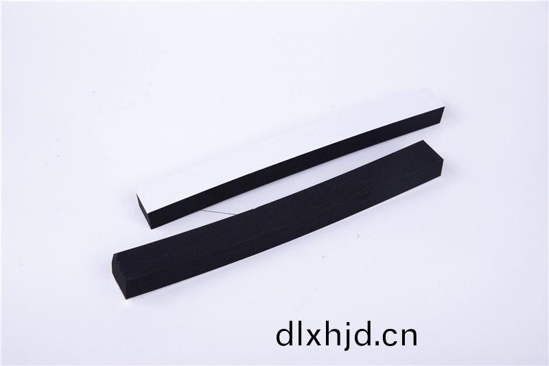 CR減震(zhen)保(bao)溫條